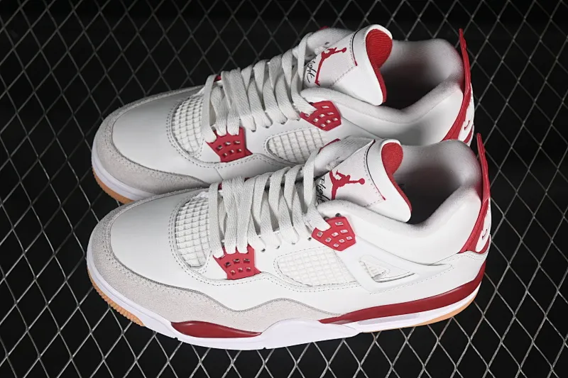 All categories Air Jordan Jordan series basketball shoes Air Jordan 4 OG version Nike SB x Air Jordan 4 OG "Varsity Red" AJ4 Joe 4 University Red DR5415-106
